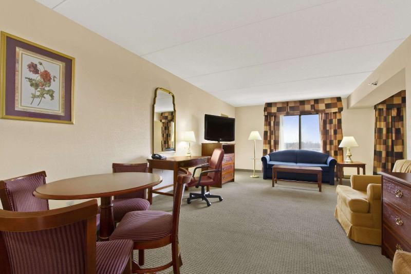 Holiday Inn Cleveland, An Ihg Hotel Екстериор снимка